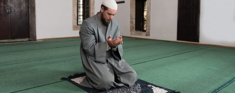 ما الأذكار الواردة بعد الصلاة؟